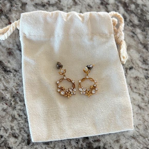 Jewelry - Gold Floral Hoop Drop Earrings